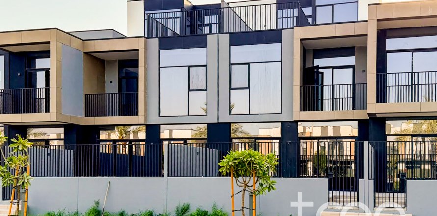 Shtëpi në qytet në Mudon, Dubai, Emiratet e Bashkuara Arabe 3 dhoma gjumi, 270.72 m2. № 753777