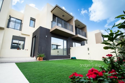 ویلا در Dubai Hills Estate، Dubai ، امارات متحده عربی 3 خوابه ، 195 متر مربع.  شماره 692003