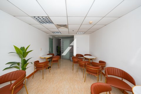 Офис Sheikh Zayed Road, Дубай, БАӘ-да 82 м² № 682530 - фото 11