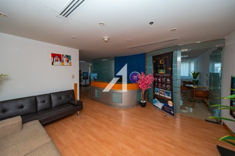 Офис Sheikh Zayed Road, Дубай, БАӘ-да 82 м² № 682530 - фото 2