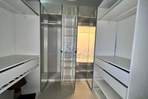 Maison de ville à louer à DAMAC Hills (Akoya by DAMAC), Dubai, EAU 4 chambres, 224 m2 № 682526 - photo 11