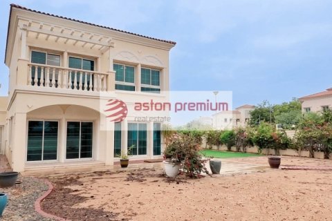 Villa sa Jumeirah Village Triangle, Dubai, UAE 2 silid-tulugan, 634 sq.m. № 718090 - larawan 24