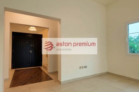 Villa sa Jumeirah Village Triangle, Dubai, UAE 2 silid-tulugan, 634 sq.m. № 718090 - larawan 13