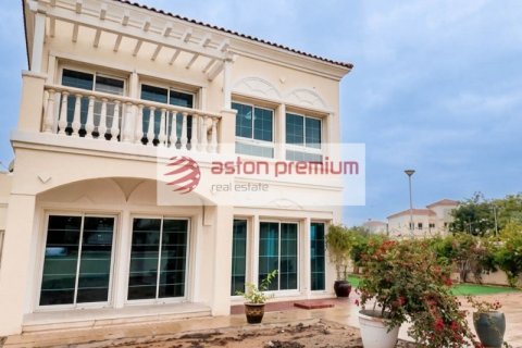 Villa sa Jumeirah Village Triangle, Dubai, UAE 2 silid-tulugan, 634 sq.m. № 718090 - larawan 25