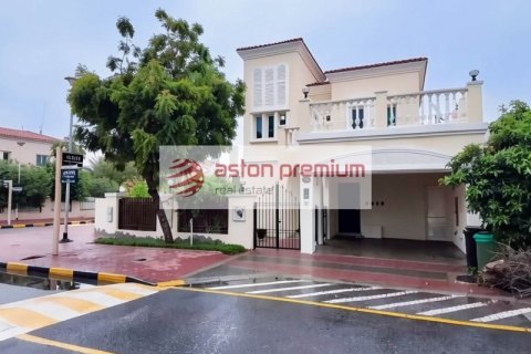 Villa sa Jumeirah Village Triangle, Dubai, UAE 2 silid-tulugan, 634 sq.m. № 718090 - larawan 2