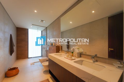 Villa en venta en Saadiyat Island, Abu Dhabi, EAU 5 dormitorios, 500 m2 № 651802 - foto 24