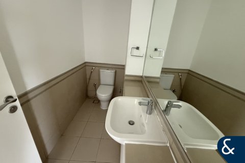 Apartment in Town Square, Dubai, UAE 3 bedrooms, 131 sq.m. № 668181 - photo 7