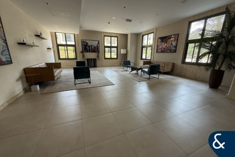 Apartment in Town Square, Dubai, UAE 3 bedrooms, 131 sq.m. № 668181 - photo 16