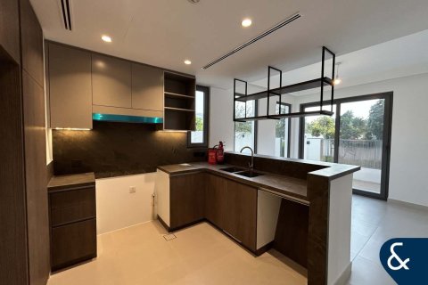 Kamienica do wynajęcia w Tilal Al Ghaf, Dubai, ZEA 4 sypialnie, 229 mkw., nr 668183 - zdjęcie 3