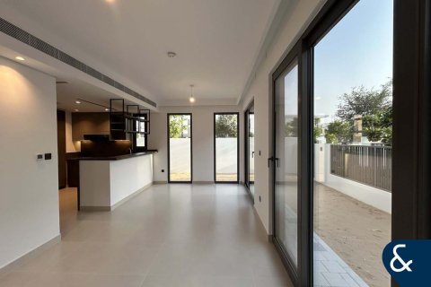 Kamienica do wynajęcia w Tilal Al Ghaf, Dubai, ZEA 4 sypialnie, 229 mkw., nr 668183 - zdjęcie 1