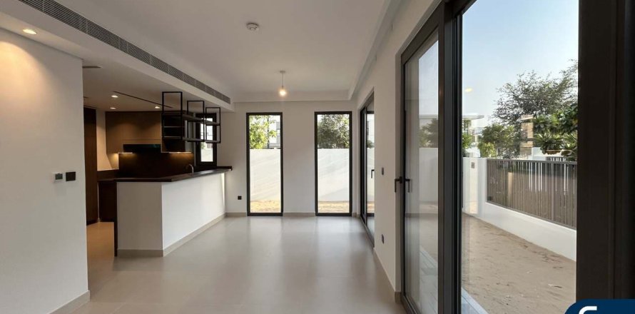 Kamienica w Tilal Al Ghaf, Dubai, ZEA 4 sypialnie, 229 mkw. nr 668183