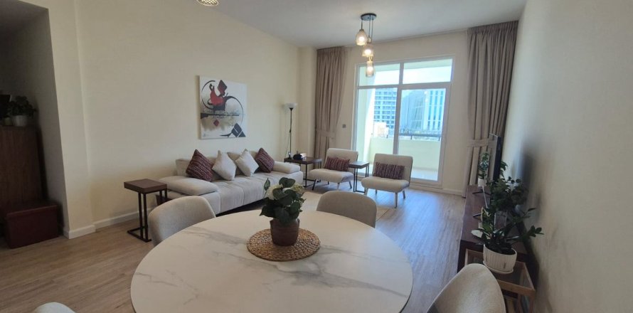Квартира в Motor City, Дубай, ОАЭ 2 спальни, 126.2м2 № 727104