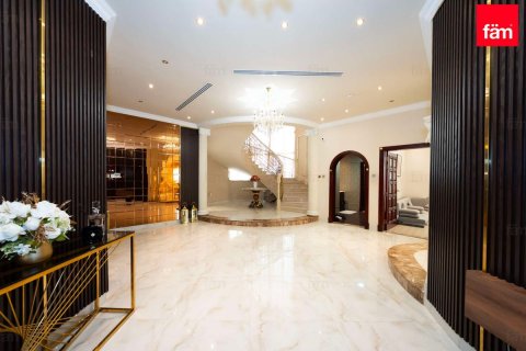 Villa in Dubai, UAE 7 bedrooms, 1073.2 sq.m. № 682161 - photo 14