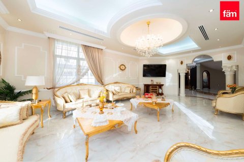 Villa in Dubai, UAE 7 bedrooms, 1073.2 sq.m. № 682161 - photo 4