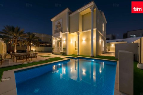 Villa in Dubai, UAE 7 bedrooms, 1073.2 sq.m. № 682161 - photo 25