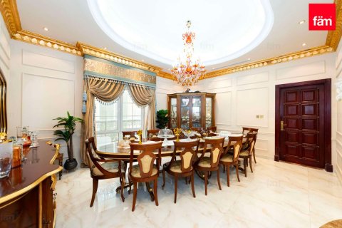 Müüa villa asukohaga Dubai, AÜE: 7 magamistoaga, 1073.2 m² Nr 682161 - pilt 13