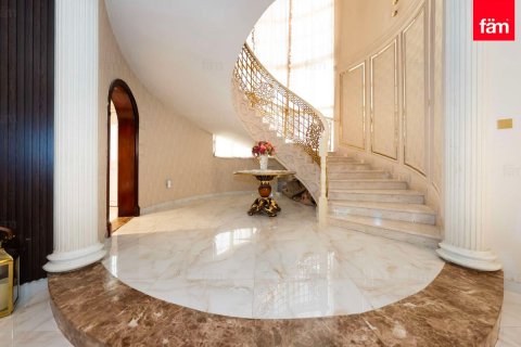 Müüa villa asukohaga Dubai, AÜE: 7 magamistoaga, 1073.2 m² Nr 682161 - pilt 15