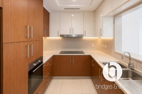 Apartment til leje i The Hills, Dubai, UAE 3 soveværelser, 166 kvm № 723331 - foto 6