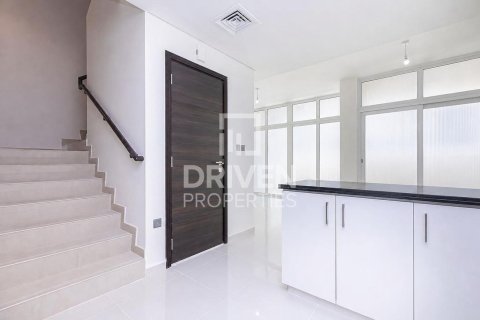 Shtëpi në qytet në Dubai, Emiratet e Bashkuara Arabe 3 dhoma gjumi, 112.23 m2. № 756586 - Foto 4