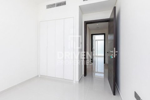 Shtëpi në qytet në Dubai, Emiratet e Bashkuara Arabe 3 dhoma gjumi, 112.23 m2. № 756586 - Foto 10