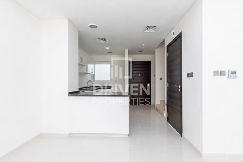 Shtëpi në qytet në Dubai, Emiratet e Bashkuara Arabe 3 dhoma gjumi, 112.23 m2. № 756586 - Foto 6