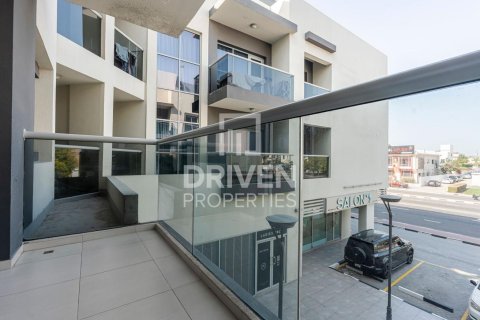 Apartment til leje i Umm Al Sheif, Dubai, UAE 2 soveværelser, 114.92 kvm № 757315 - foto 11