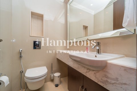 Apartamento para arrendamento em Downtown Dubai (Downtown Burj Dubai), Dubai, EAU 2 quartos, 146.78674000 m2 № 659592 - foto 11