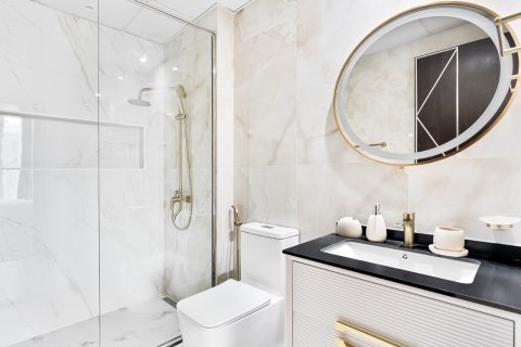 Apartamento en venta en Al Furjan, Dubai, EAU 2 dormitorios, 98 m2 № 696223 - foto 17