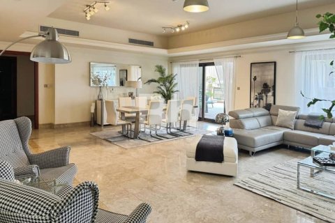 Apartament do wynajęcia w Palm Jumeirah, Dubai, ZEA 4 sypialnie, 334 mkw., nr 645271 - zdjęcie 3