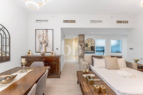 Jumeirah Beach Residence, Dubai, संयुक्त अरब अमीरात में अपार्टमेंट, 2 बेडरूम, 118 वर्ग मीटर, संख्या 645272 - फ़ोटो 18