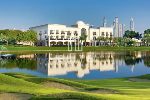 Apartment til salg i Dubai, UAE 3 soveværelser, 179 kvm № 646575 - foto 10