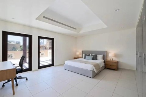 Huvila Al Furjan, Dubai, Arabiemiraatit 5 makuuhuonetta, 422 m2 № 751305 - kuva 6