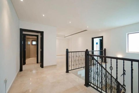 Huvila Al Furjan, Dubai, Arabiemiraatit 5 makuuhuonetta, 422 m2 № 751305 - kuva 10