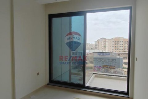 Apartment in Dubai Land, Dubai, UAE 1 bedroom, 66.4 sq.m. № 590772 - photo 6