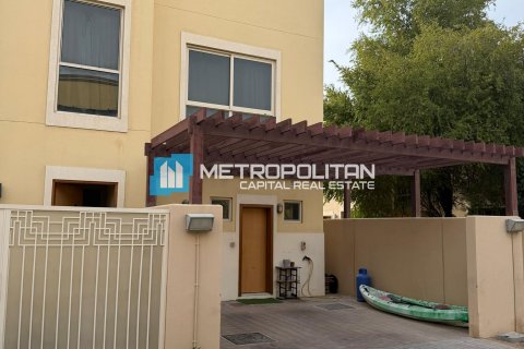 Al Raha Gardens, Abu Dhabi, संयुक्त अरब अमीरात में टाउनहाउस, 4 बेडरूम, 240.1 वर्ग मीटर, संख्या 692842 - फ़ोटो 2