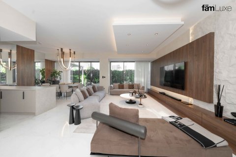 Vila u gradu Tilal Al Ghaf, Dubai, UAE 4 spavaće sobe, 432 m2 Br. 692846 - Slika 2