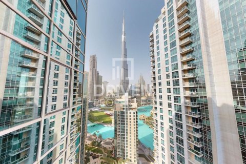 Appartement te huur in Downtown Dubai (Downtown Burj Dubai), Dubai, VAE 3 slaapkamers, 171 vr.m., nr 654851 - foto 1
