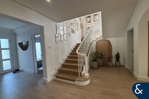 Vila u gradu Dubai Investment Park, UAE 4 spavaće sobe, 375 m2 Br. 667930 - Slika 10