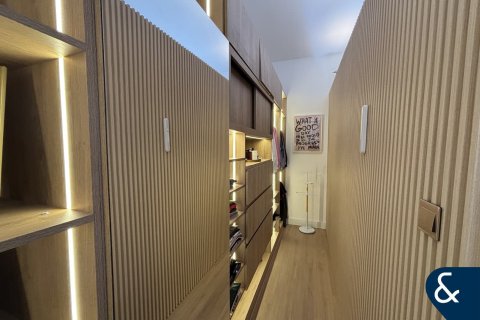 Vila u gradu Dubai Investment Park, UAE 4 spavaće sobe, 375 m2 Br. 667930 - Slika 13