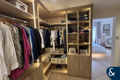 Vila u gradu Dubai Investment Park, UAE 4 spavaće sobe, 375 m2 Br. 667930 - Slika 14