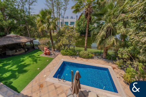 Vila v Jumeirah Islands, Dubai, SAE 4 ložnice, 492 m² Č.: 667918 - fotografie 4