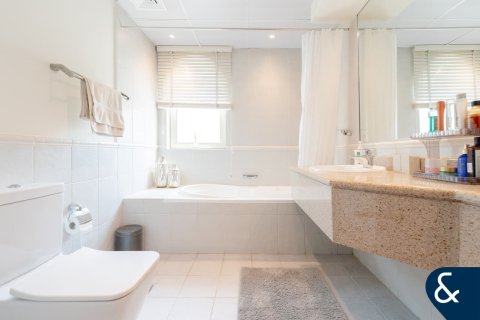 Vila v Jumeirah Islands, Dubai, SAE 4 ložnice, 492 m² Č.: 667918 - fotografie 23