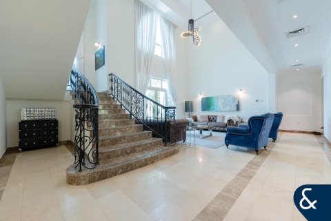 Vila v Jumeirah Islands, Dubai, SAE 4 ložnice, 492 m² Č.: 667918 - fotografie 13