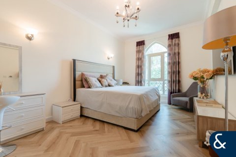 Vila v Jumeirah Islands, Dubai, SAE 4 ložnice, 492 m² Č.: 667918 - fotografie 5