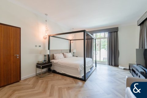 Vila v Jumeirah Islands, Dubai, SAE 4 ložnice, 492 m² Č.: 667918 - fotografie 27