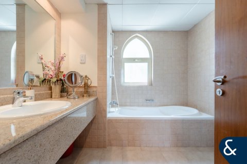 Vila v Jumeirah Islands, Dubai, SAE 4 ložnice, 492 m² Č.: 667918 - fotografie 20