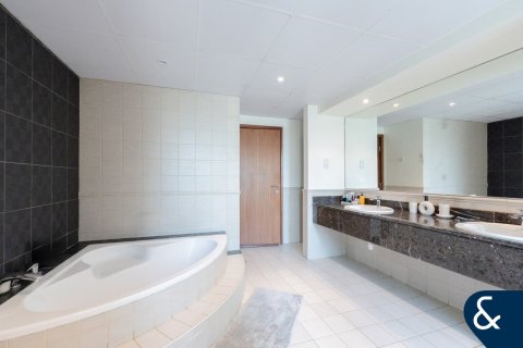 Vila v Jumeirah Islands, Dubai, SAE 4 ložnice, 492 m² Č.: 667918 - fotografie 26