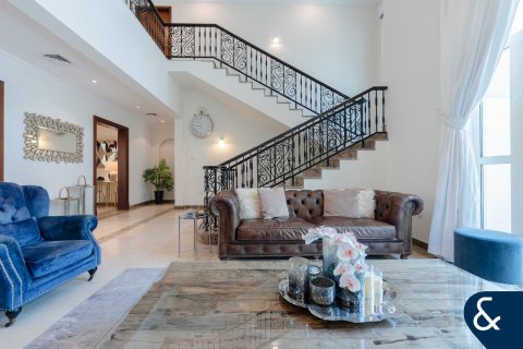 Vila v Jumeirah Islands, Dubai, SAE 4 ložnice, 492 m² Č.: 667918 - fotografie 2