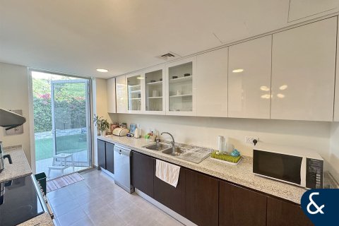 Βίλα σε Mudon, Dubai, ΗΑΕ 4 υπνοδωμάτια, 310 τ.μ. Αρ. 667920 - φωτογραφία 10