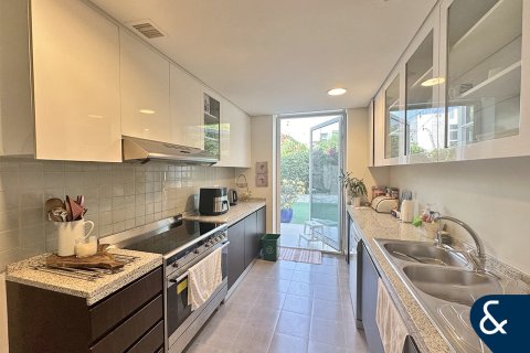 Βίλα σε Mudon, Dubai, ΗΑΕ 4 υπνοδωμάτια, 310 τ.μ. Αρ. 667920 - φωτογραφία 11